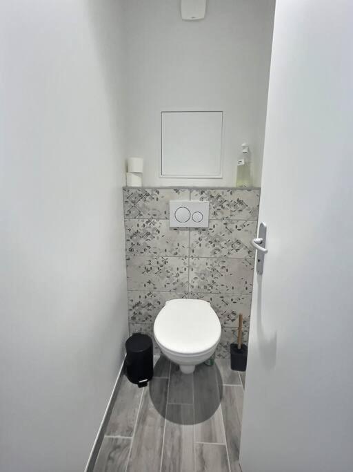 L'Aindus De Brou- Parking Prive- Rdc Apartment Bourg-en-Bresse Exterior photo